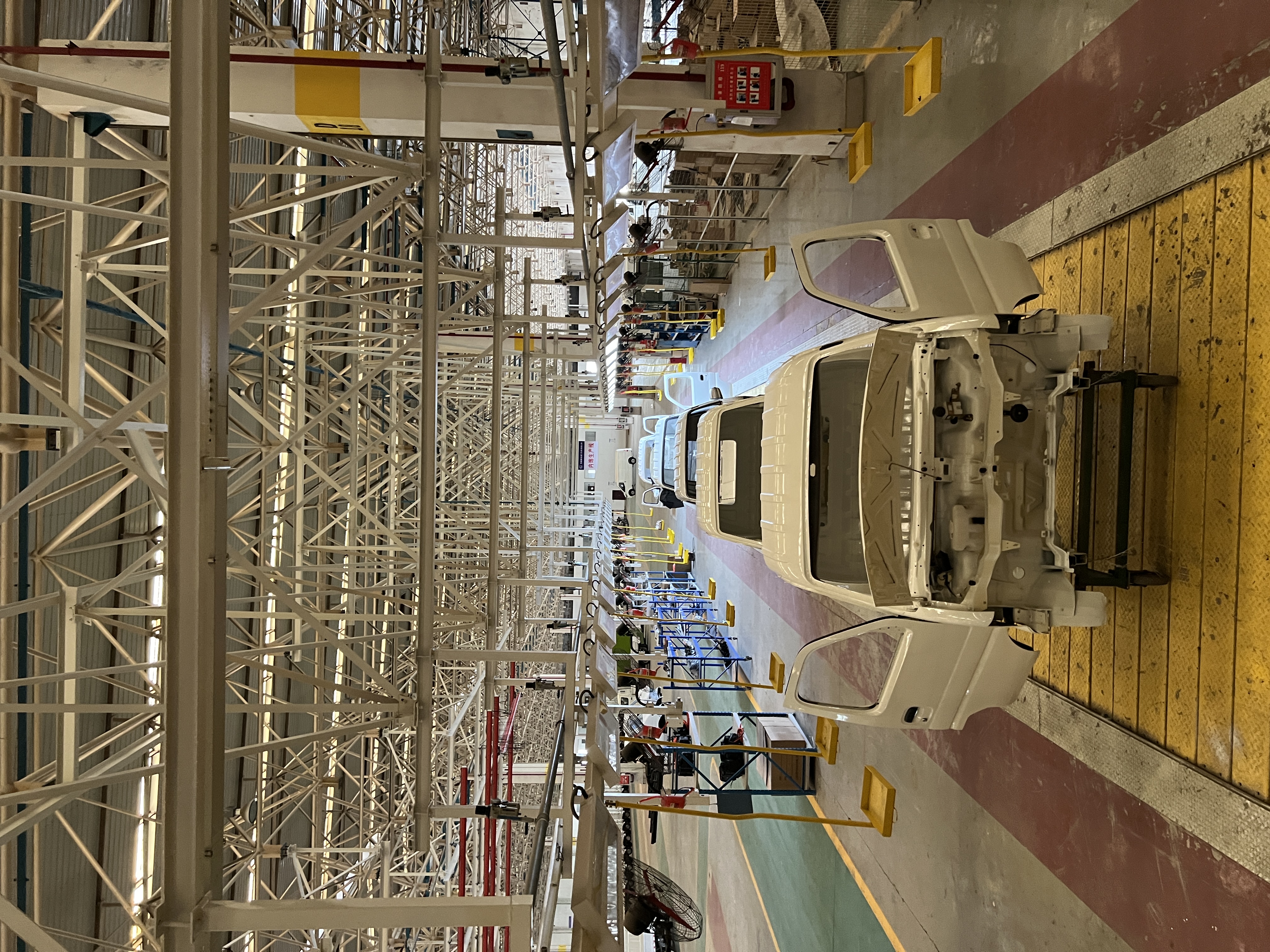 Vehicle assembly line